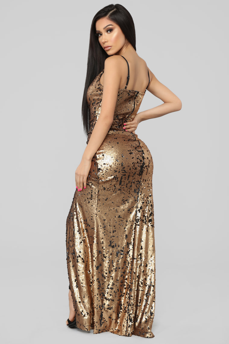 She Must Be Famous Sequin Dress - Gold - Dresses - Fashion Nova