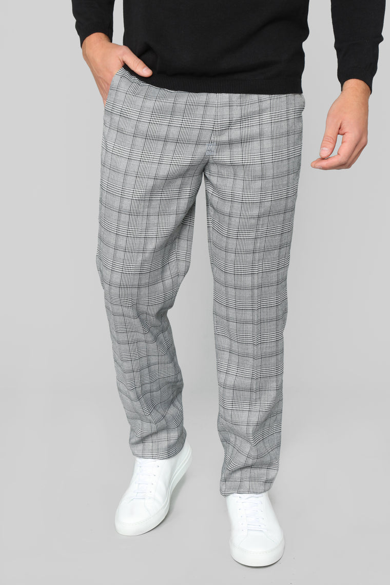 grey plaid pants outfit