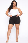 Uncomplicated Seamless Shorts - Black