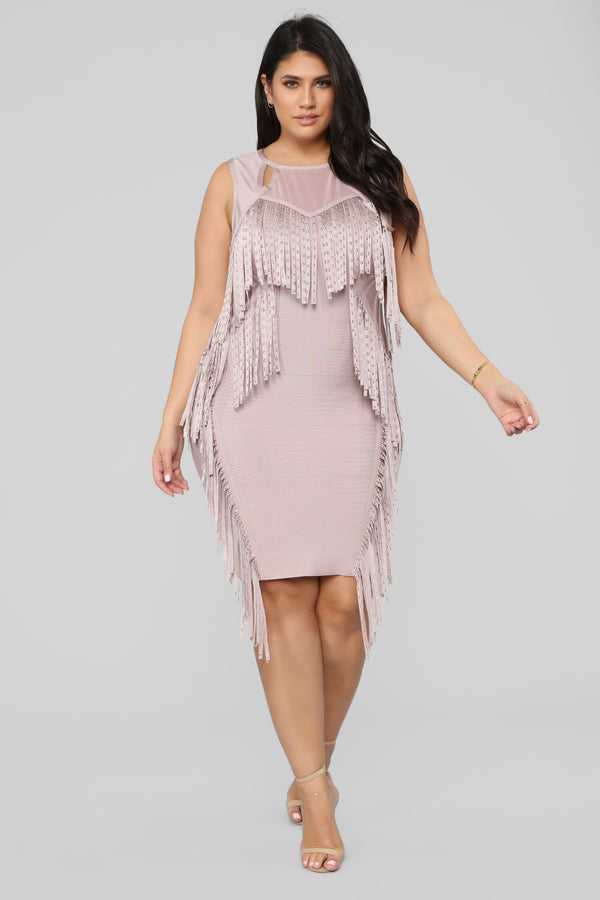 fashion nova formal dresses plus size