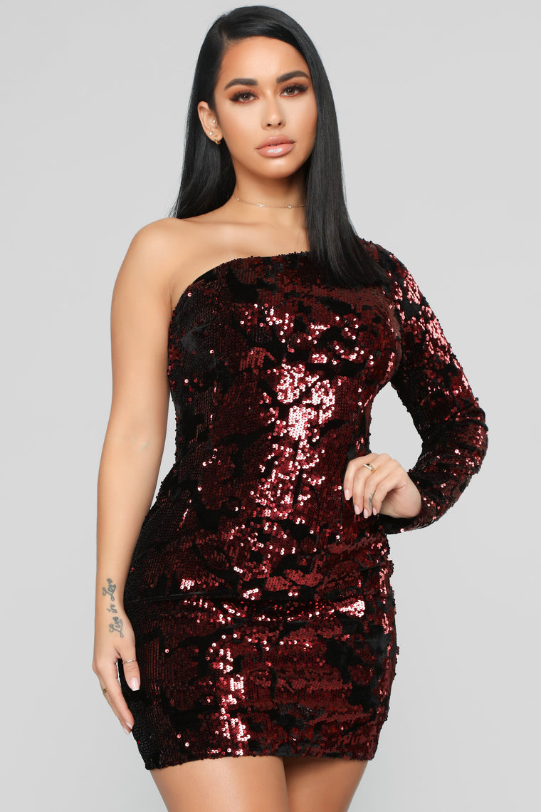 sequin dress burgundy