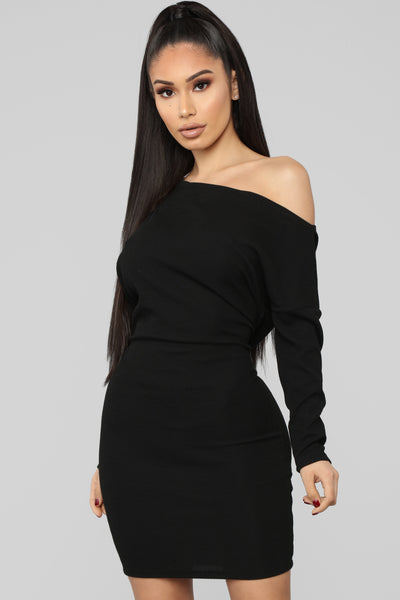 Keeping You Close Sweater Mini Dress - Black – Fashion Nova