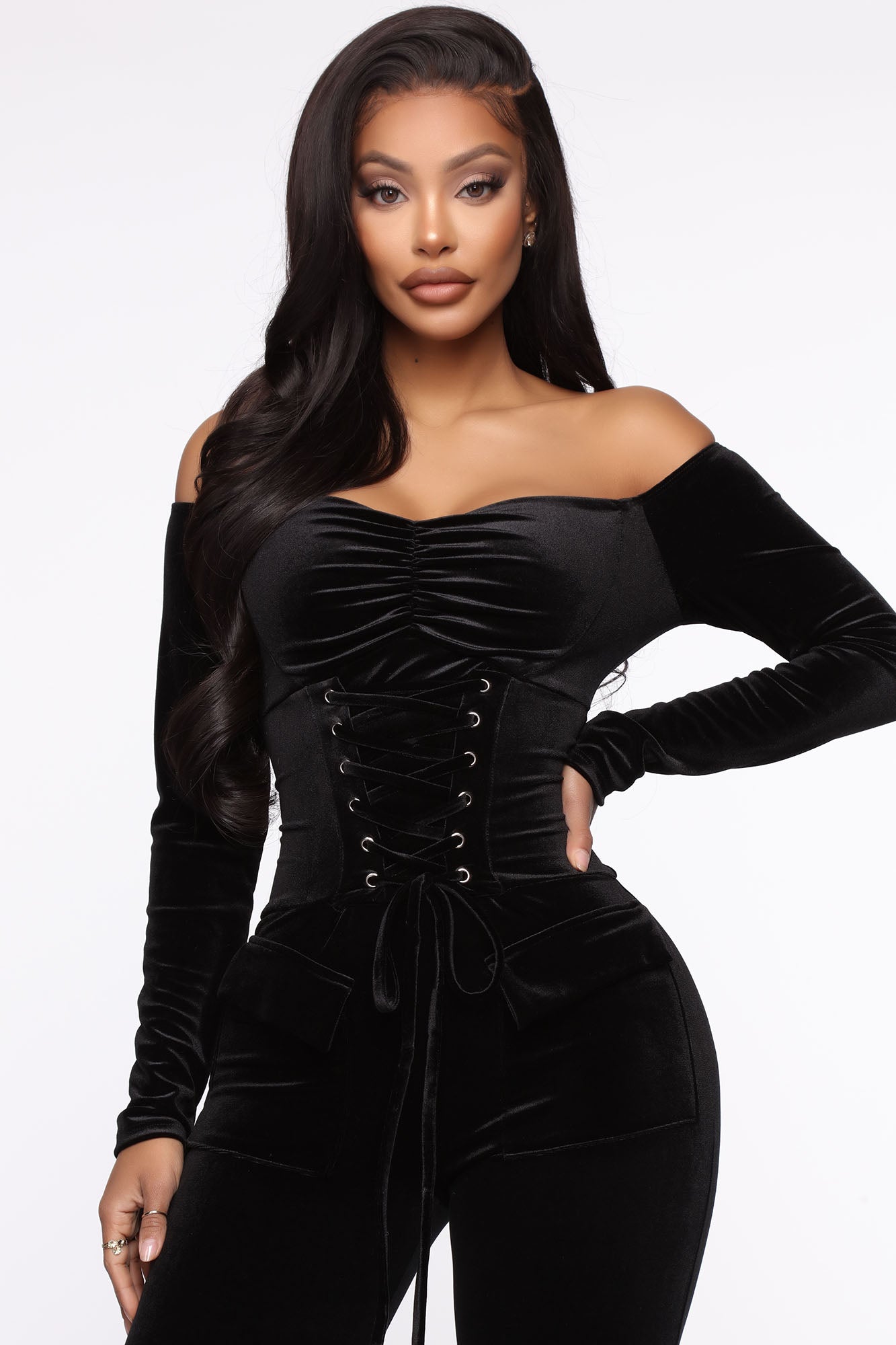 Figure Flaunting Velvet Jumpsuit - Black – Fashion Nova