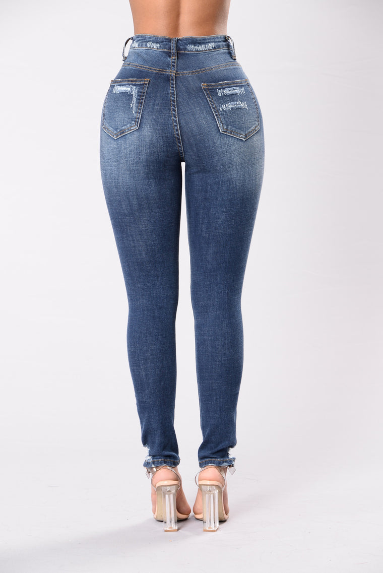 Don't Walk Away Jeans - Medium