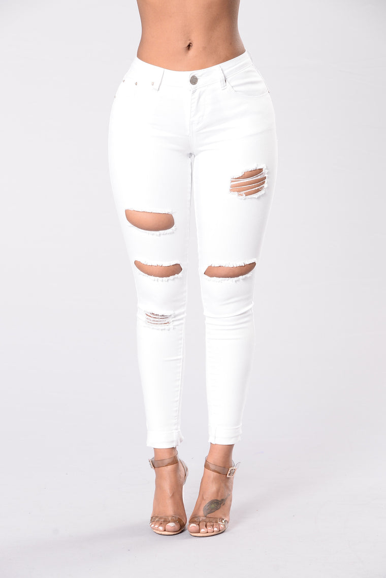 white jeans fashion nova