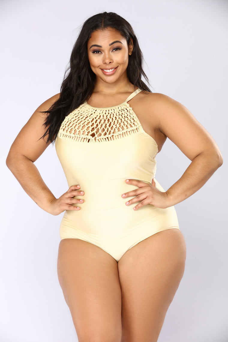 plus size swimwear fashion nova