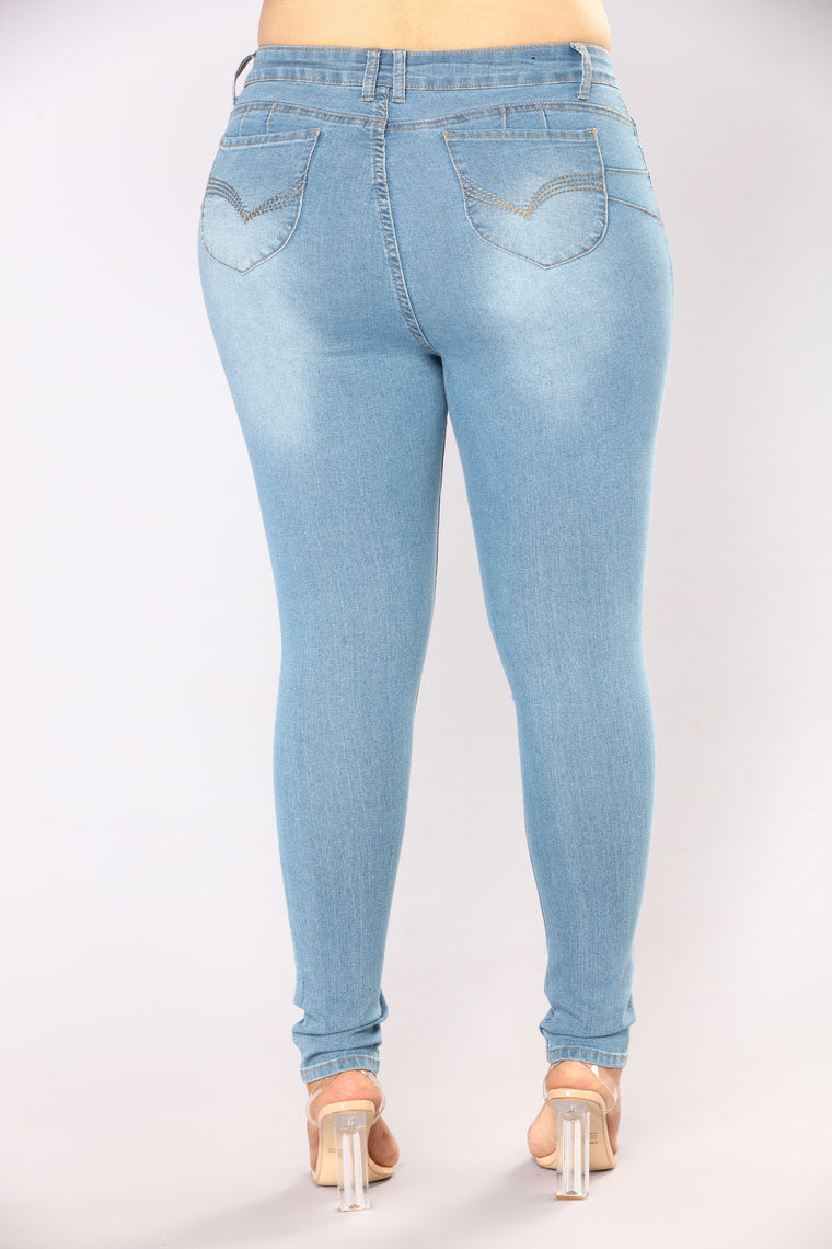 Like What Booty Lifting Jeans - Light Blue Wash