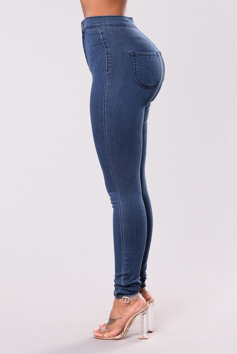 Squat Up Jeans - Medium Blue