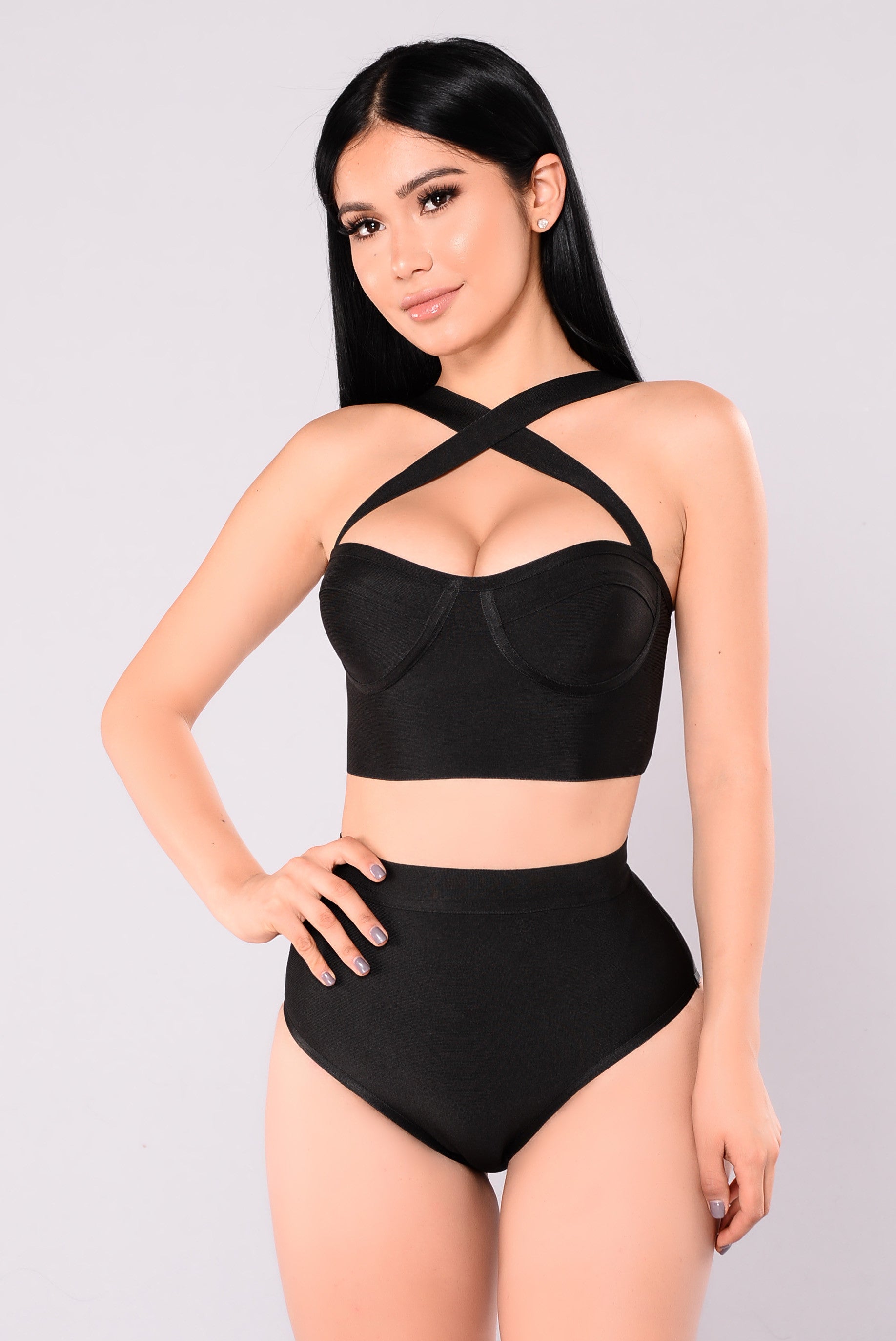 fashion nova black swimsuit