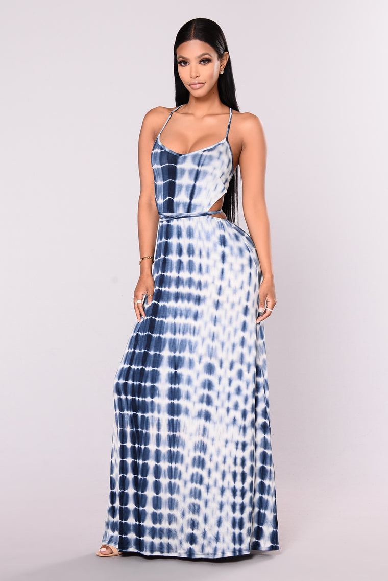 fashion nova blue and white dress