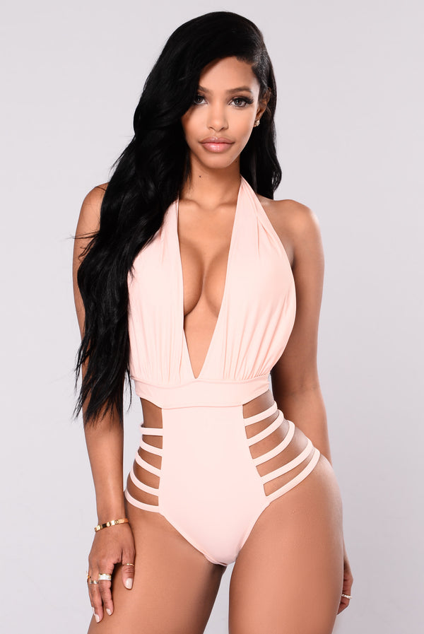 fashion nova swimming suits