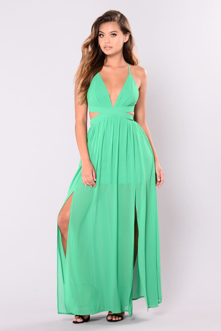 emerald color prom dress