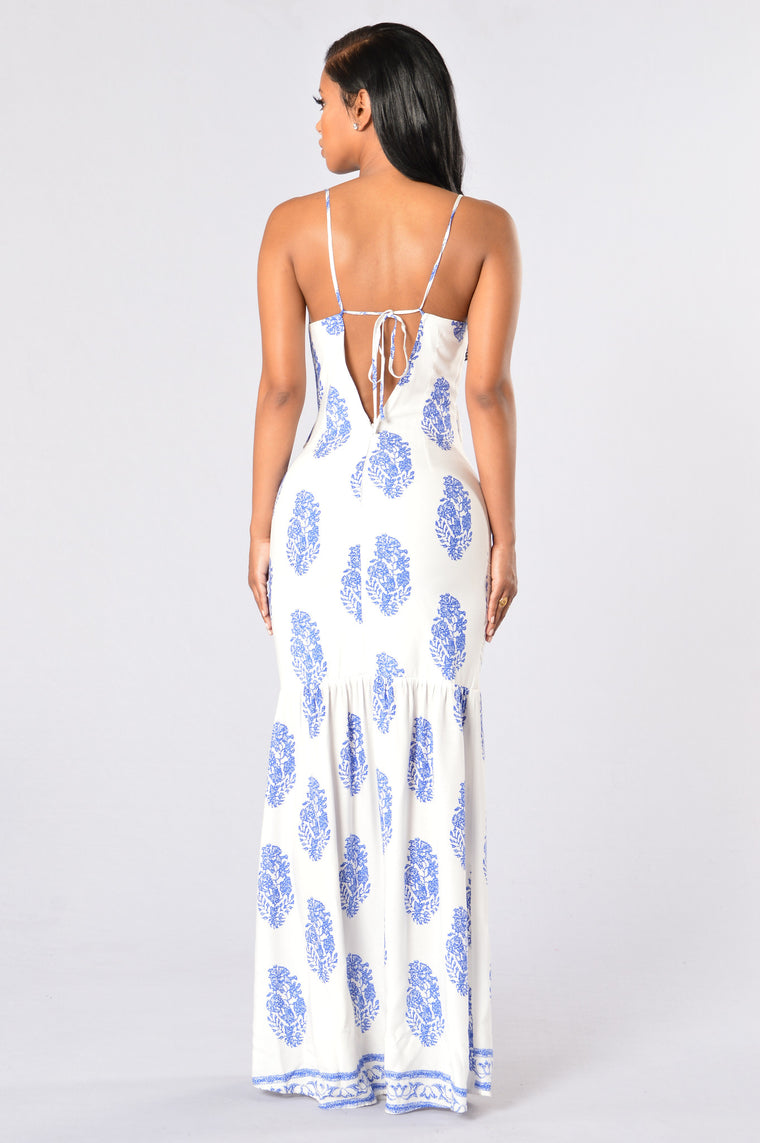 fashion nova blue and white dress