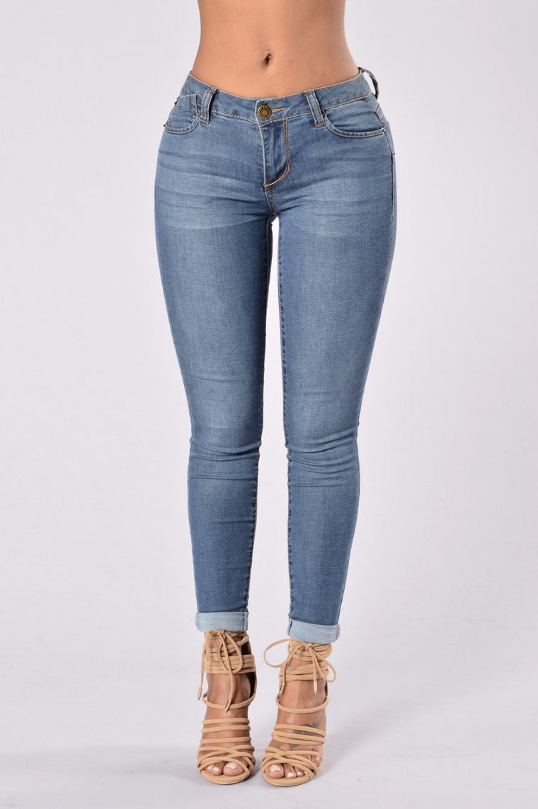 Buffy Jeans - Medium Wash – Fashion Nova