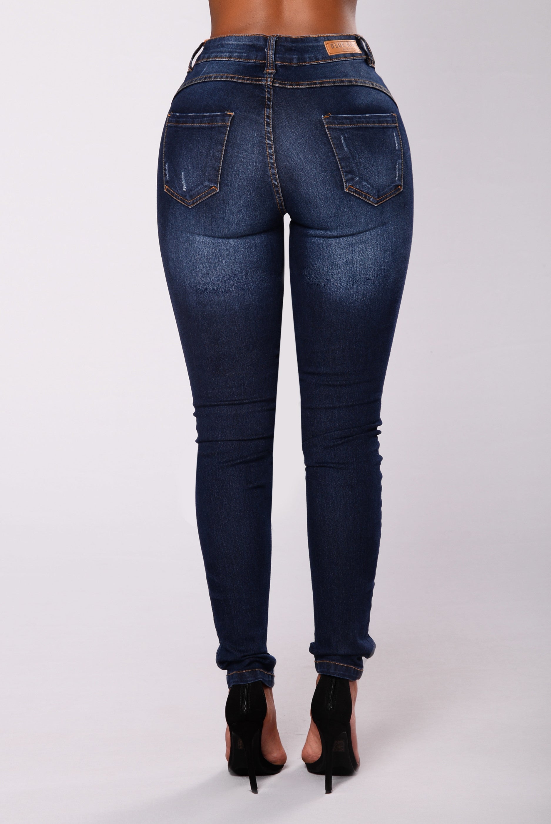 Extra Luv Booty Sculptin Jeans - Dark Denim – Fashion Nova