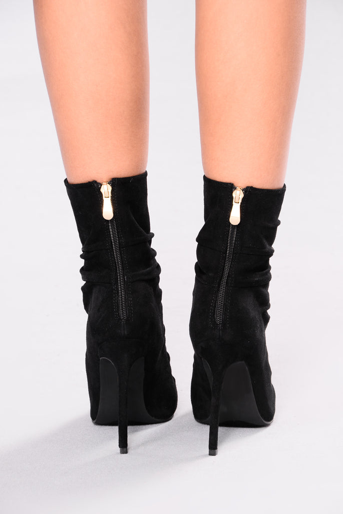 Sabrina Scrunch Bootie - Black