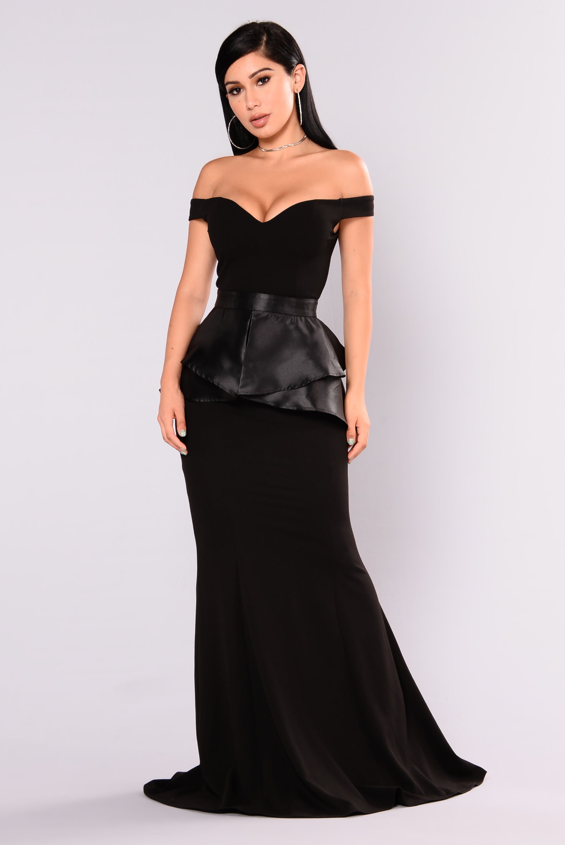 Beauty Queen Maxi Dress - Black