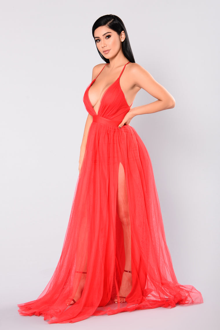 fashion nova off the tulle gown