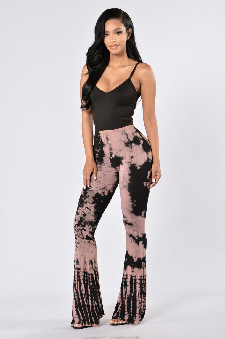 black bell bottom pants outfit