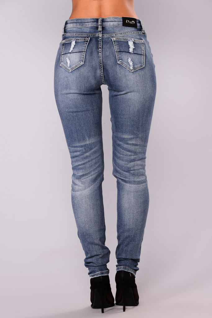 Fall In Line Skinny Jeans - Medium Wash
