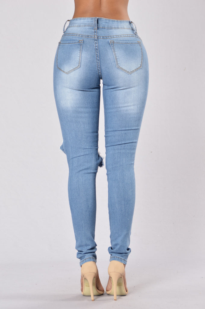 On My Way Out Jeans - Medium Blue
