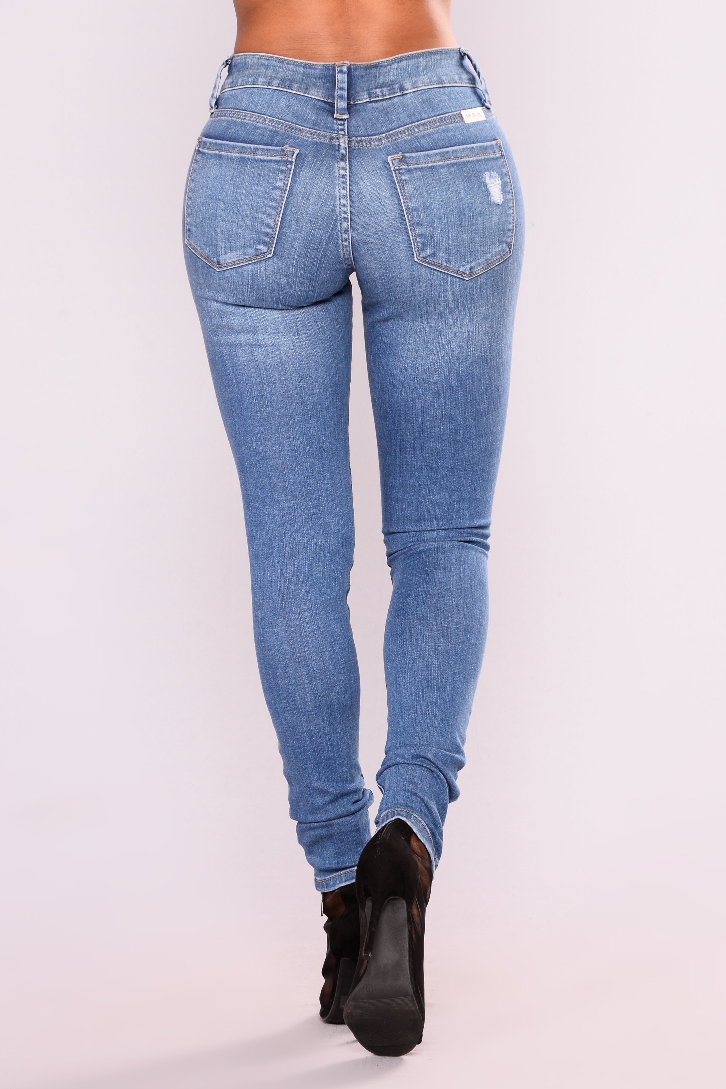 Araceli Skinny Jeans - Medium Blue Wash