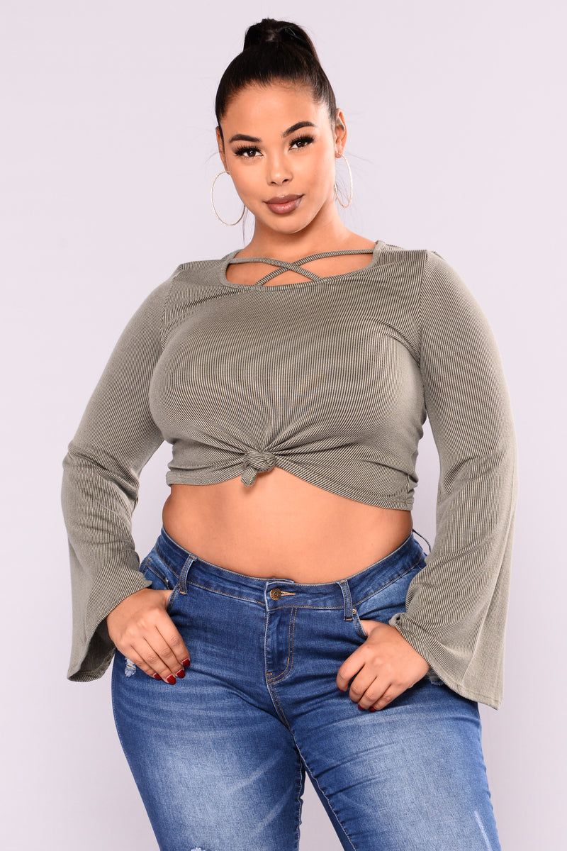 fashion nova curve tops