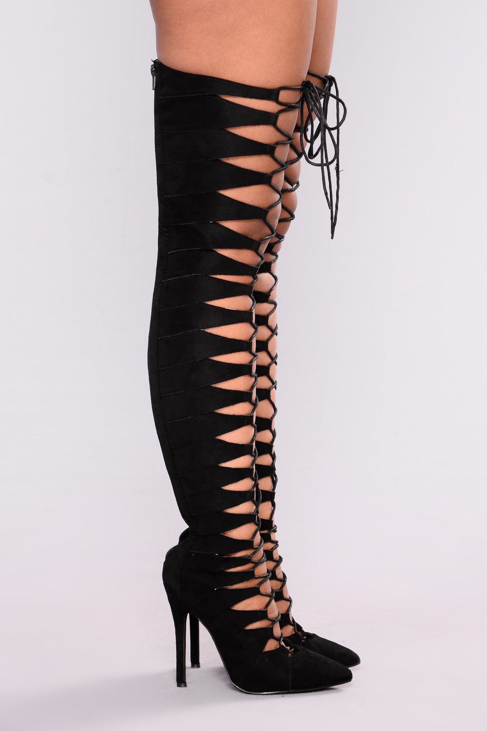Cut It Out Boot - Black