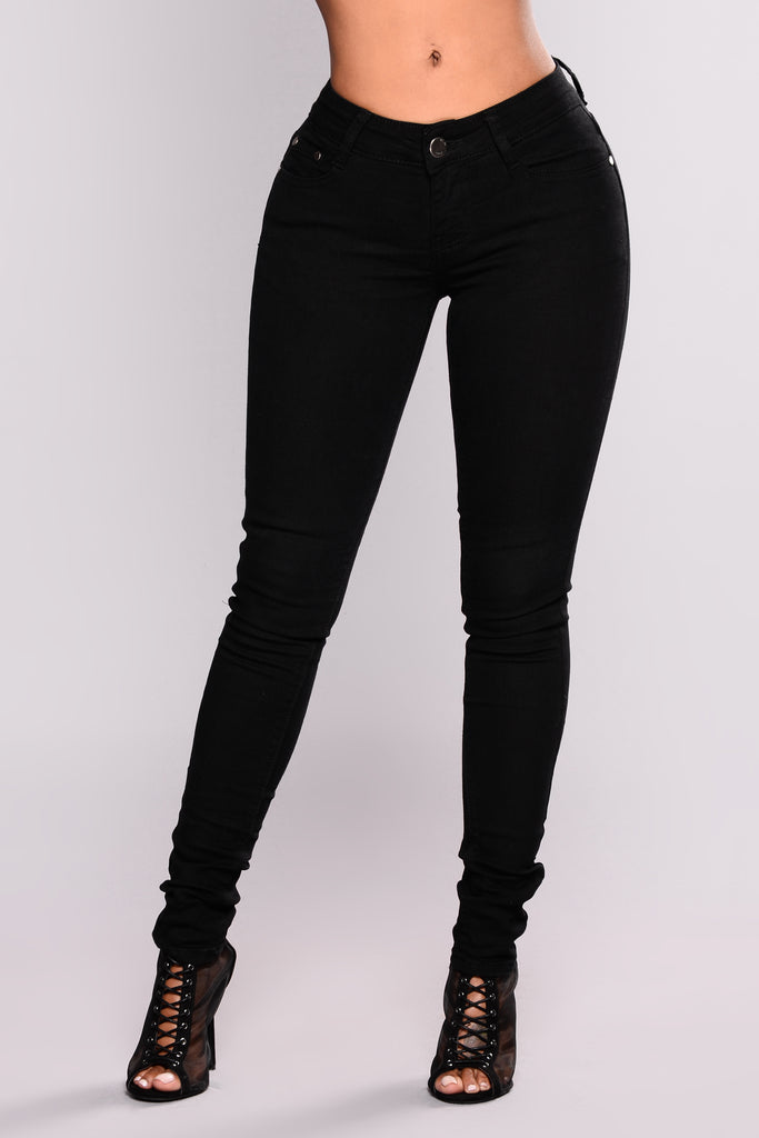 Naira Skinny Jeans - Black