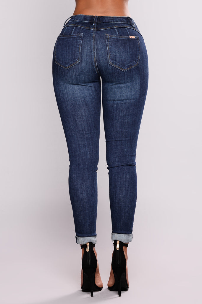 Pop That Booty Lifting Jeans - Dark Denim