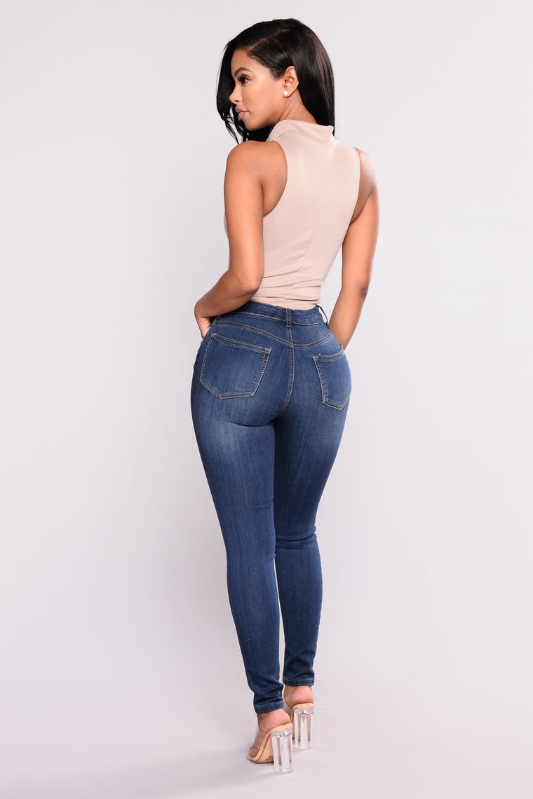 ezra skinny jeans fashion nova