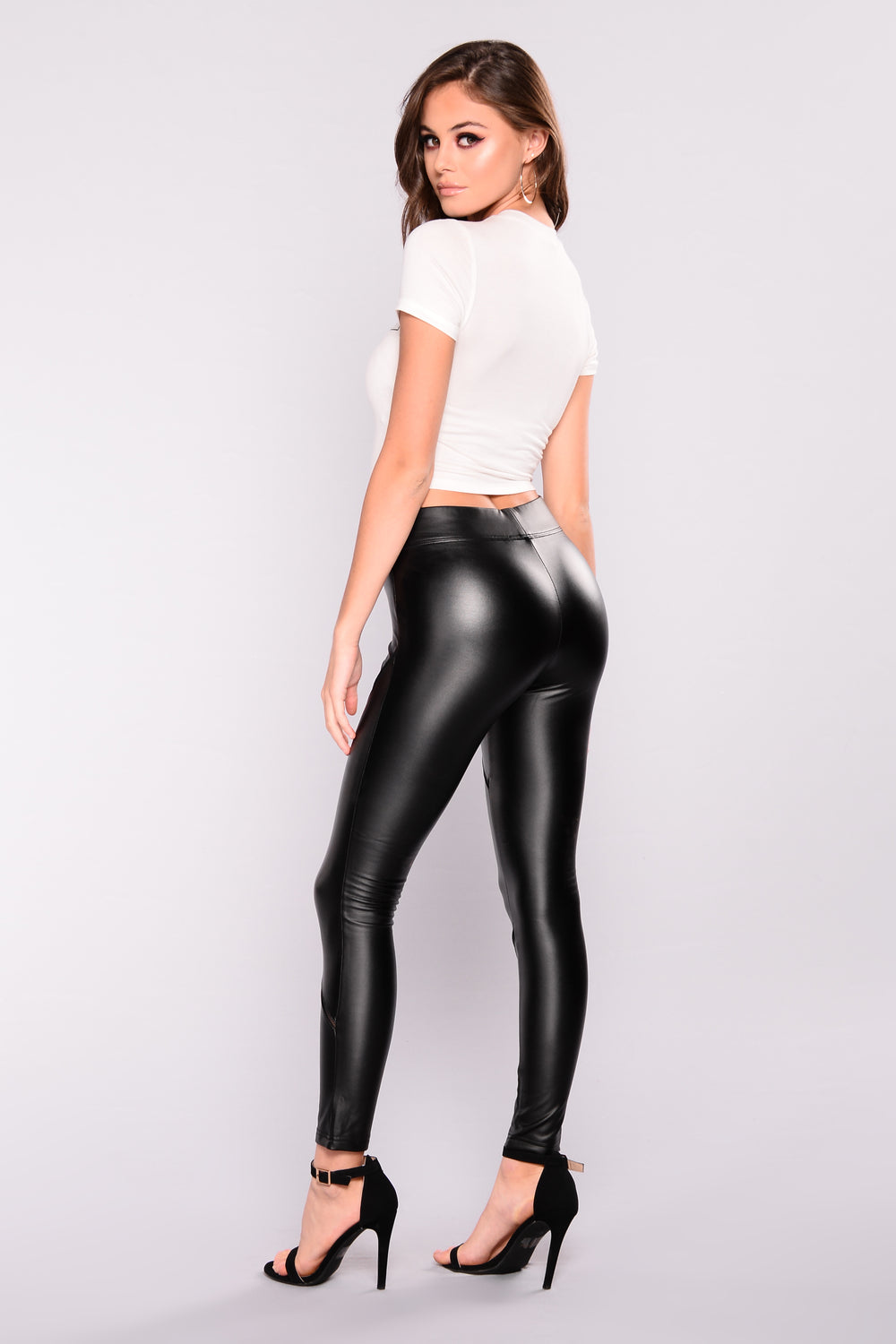 Outfits With Black Faux Leather Leggings