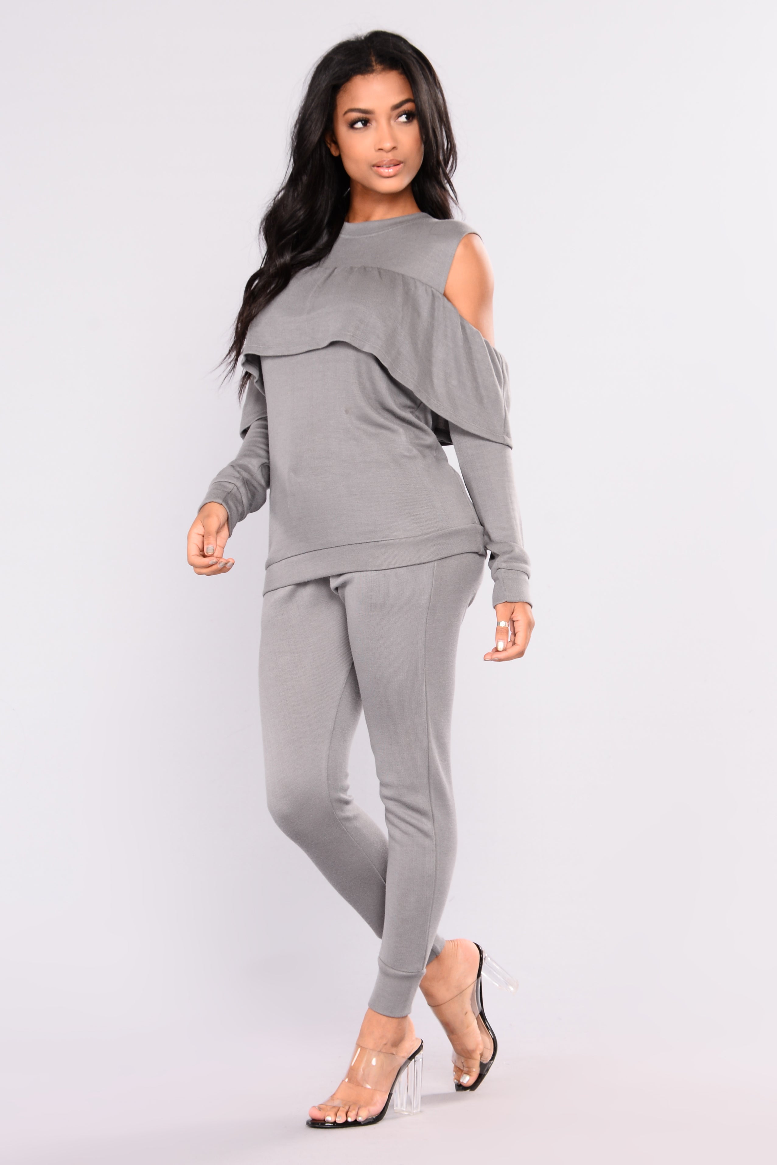 Sarai Lounge Top - Grey – Fashion Nova