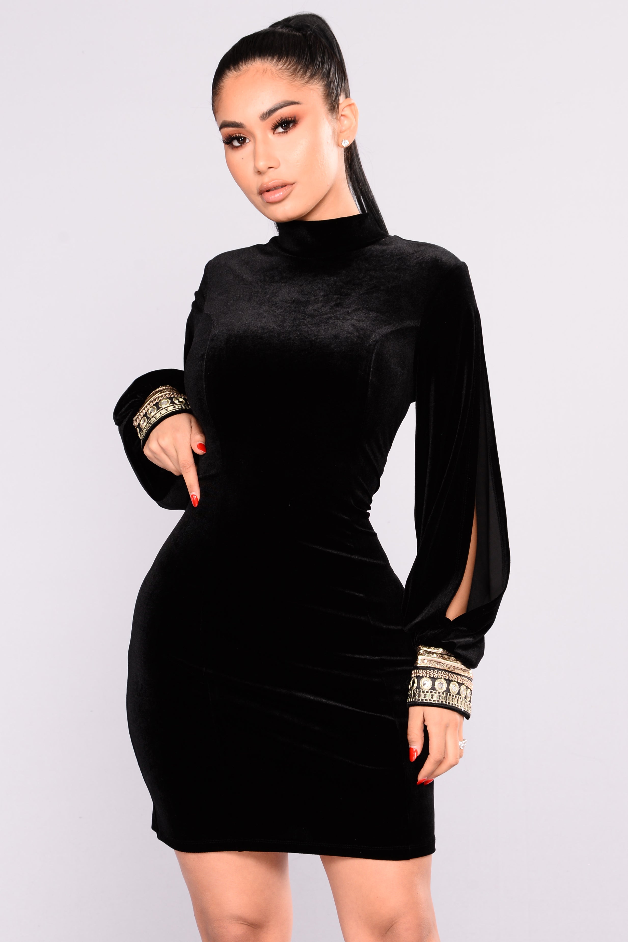 Taraji Velvet Dress - Black
