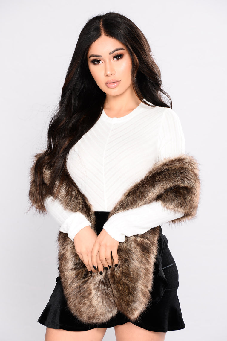 faux fur shawl