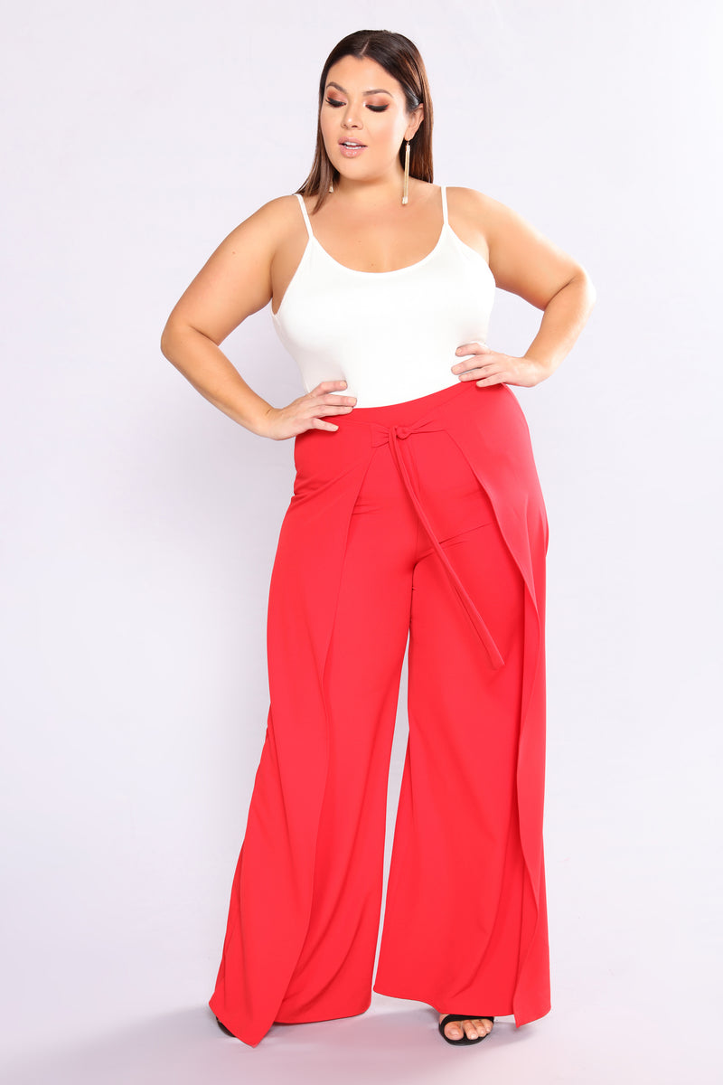 Plus Size & Curve Clothing | Womens Dresses, Tops, and Bottoms