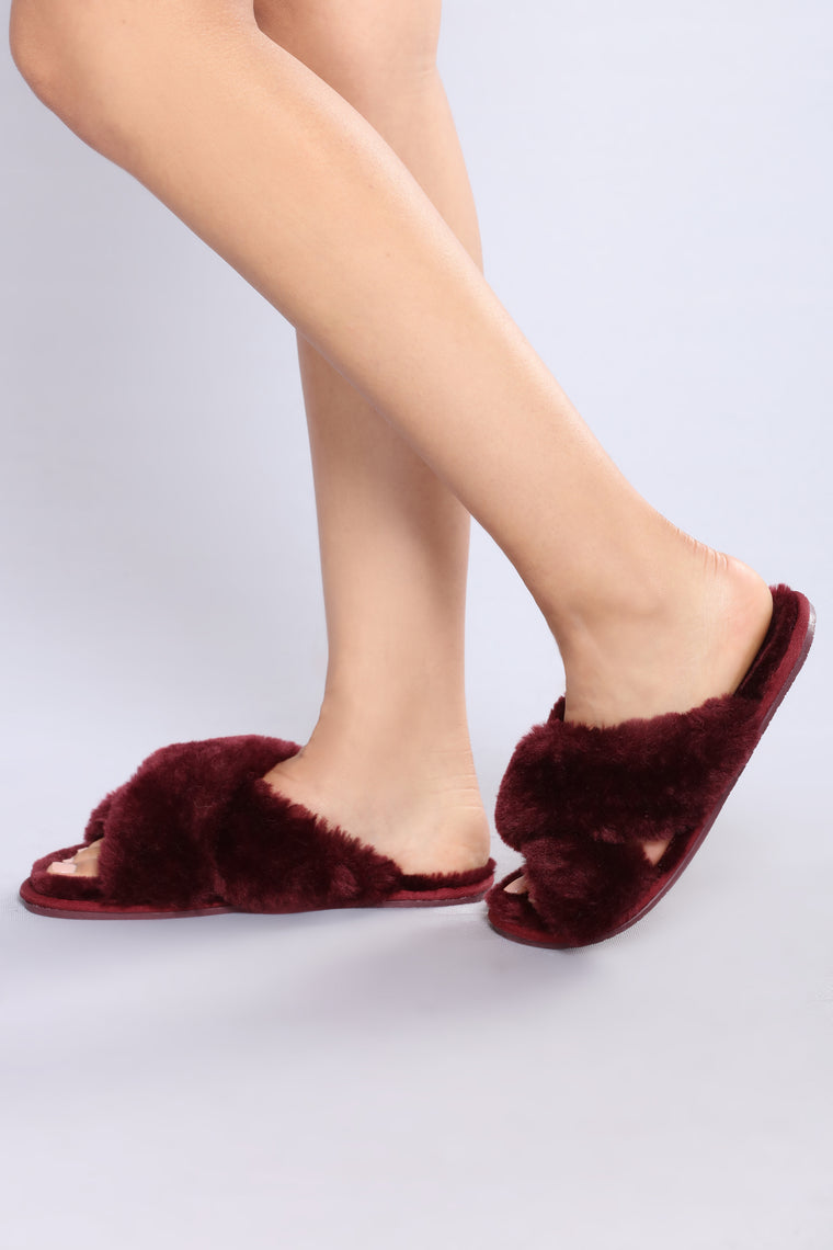 Cozy Toes Sliders - Burgundy, Shoes 