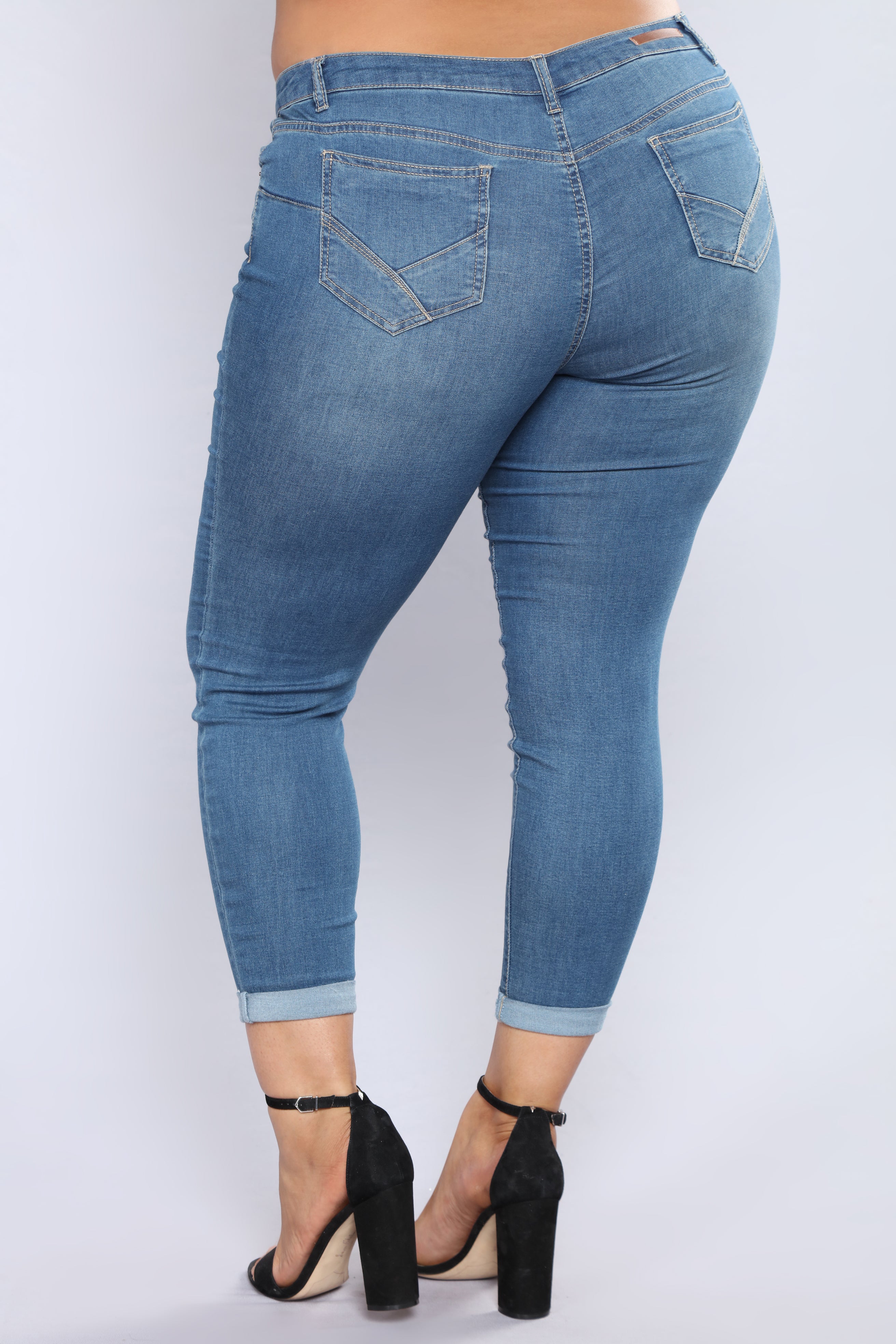 Buffy Jeans - Medium Wash – Fashion Nova