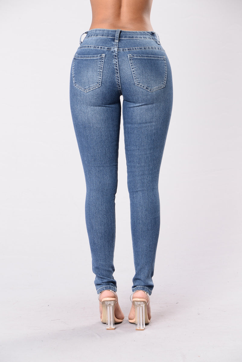 do fashion nova jeans fit true to size