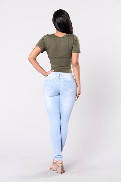 Woman Crush Wednesday Jeans Light Blue