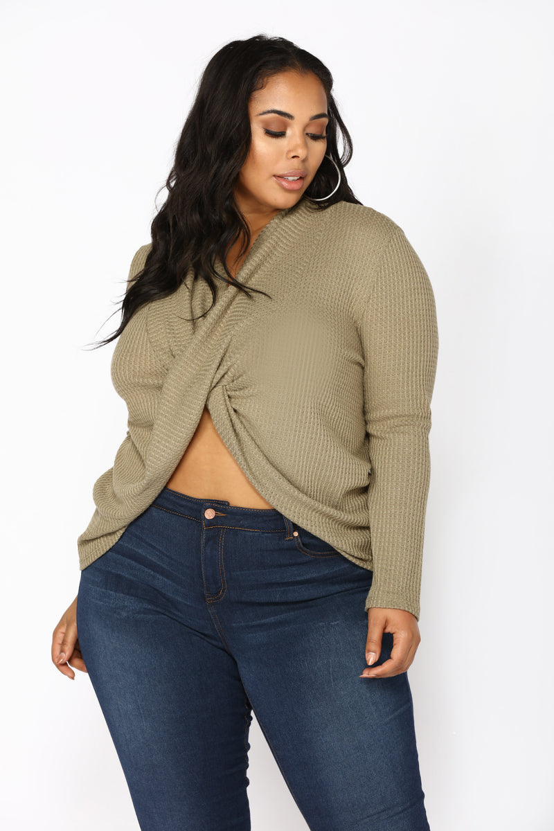 Plus Size & Curve Clothing | Womens Dresses, Tops, and Bottoms