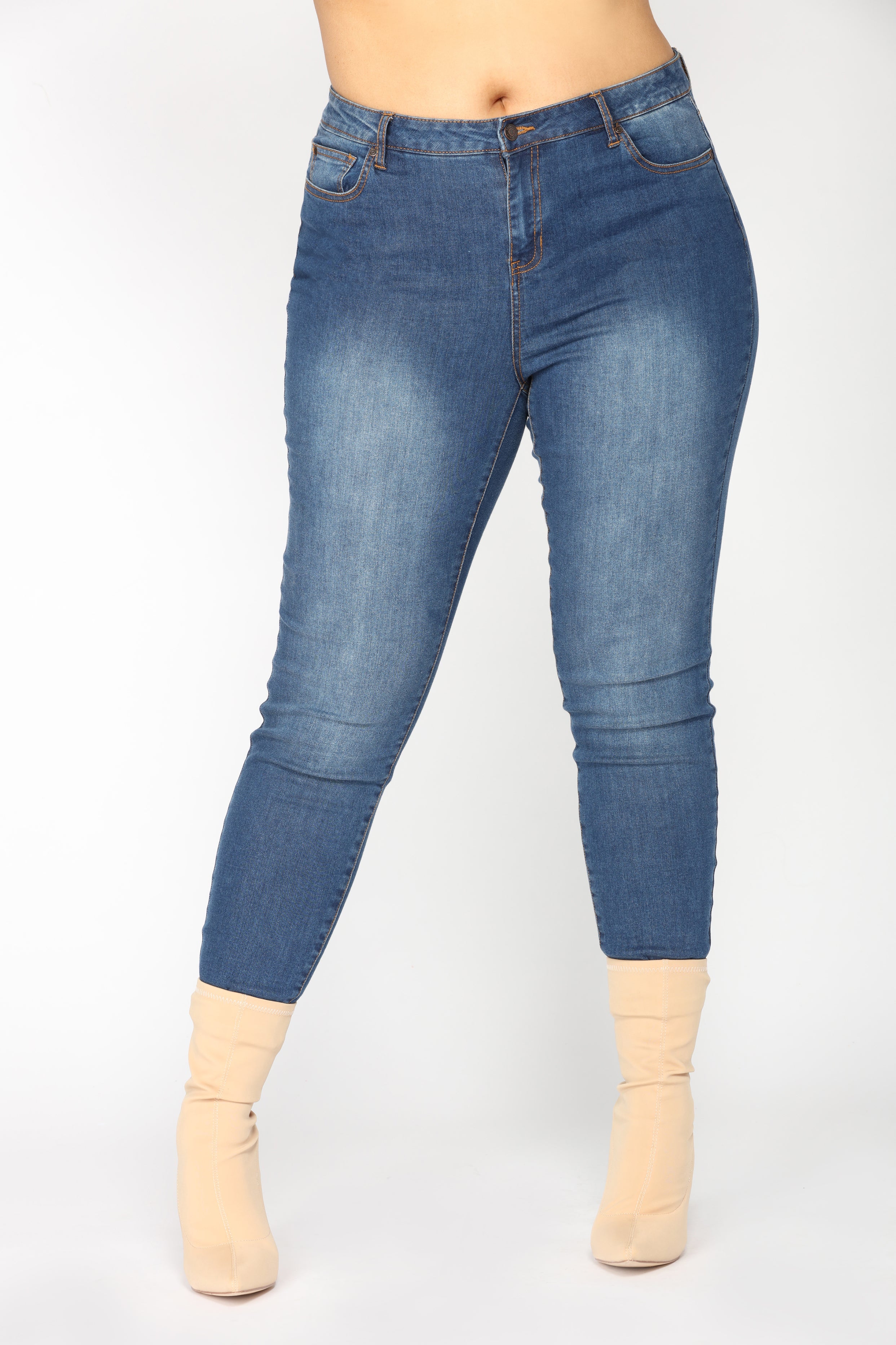 Madeline Booty Sculpting Jeans - Medium Wash – Fashion Nova