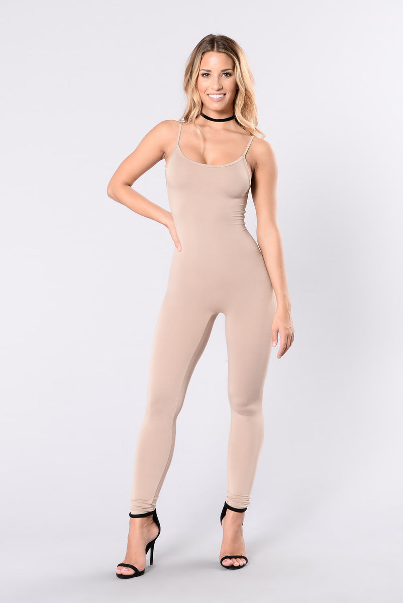 review of fashion nova jumpsuit