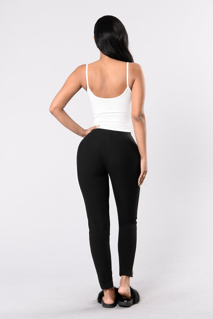 Download Rear View Leggings - Black | Leggings by Fashion Nova