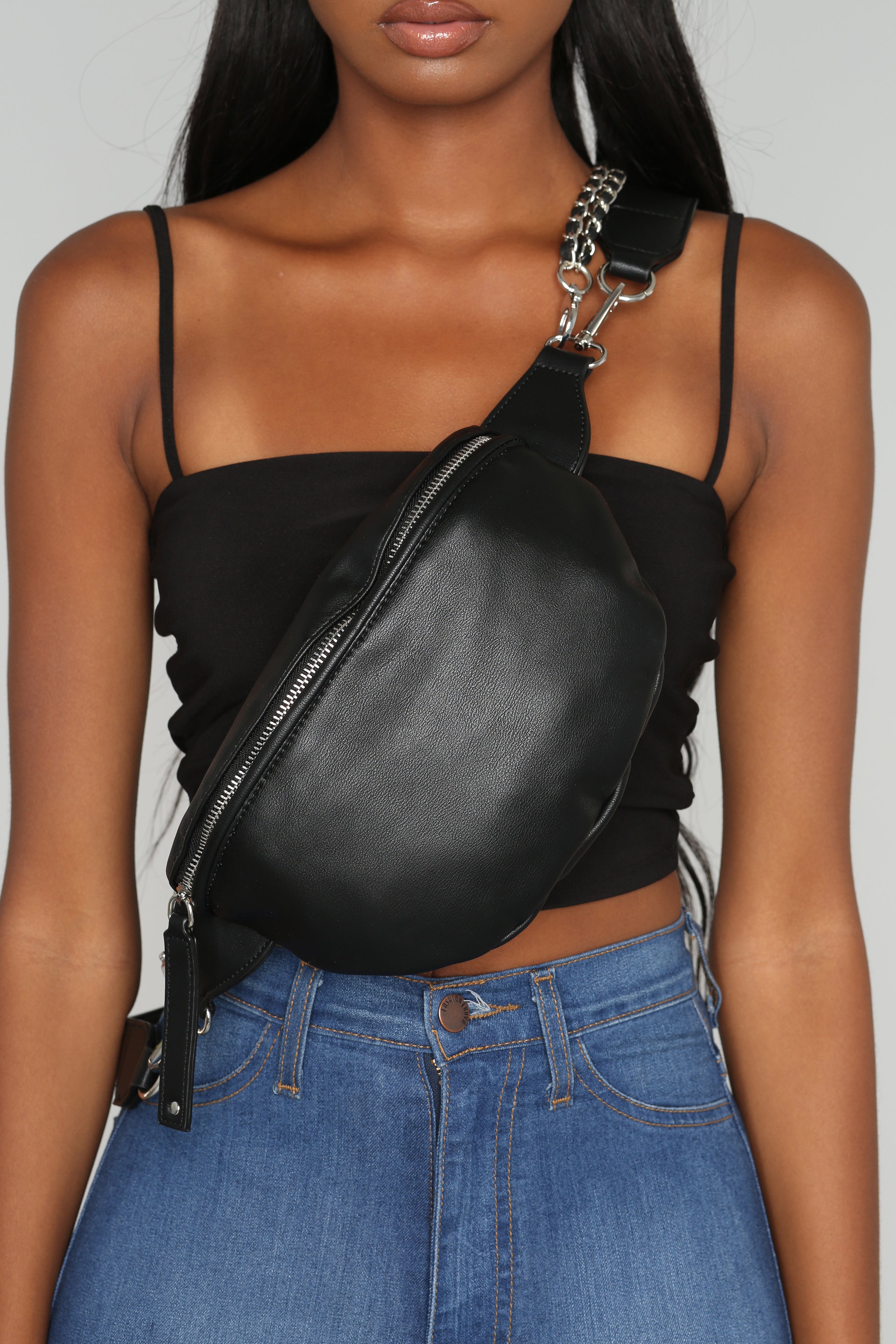 Chain In Personality Fanny Pack - Black – Fashion Nova