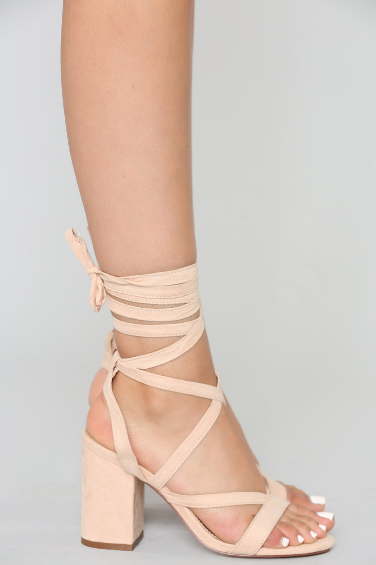 tie up nude shoes