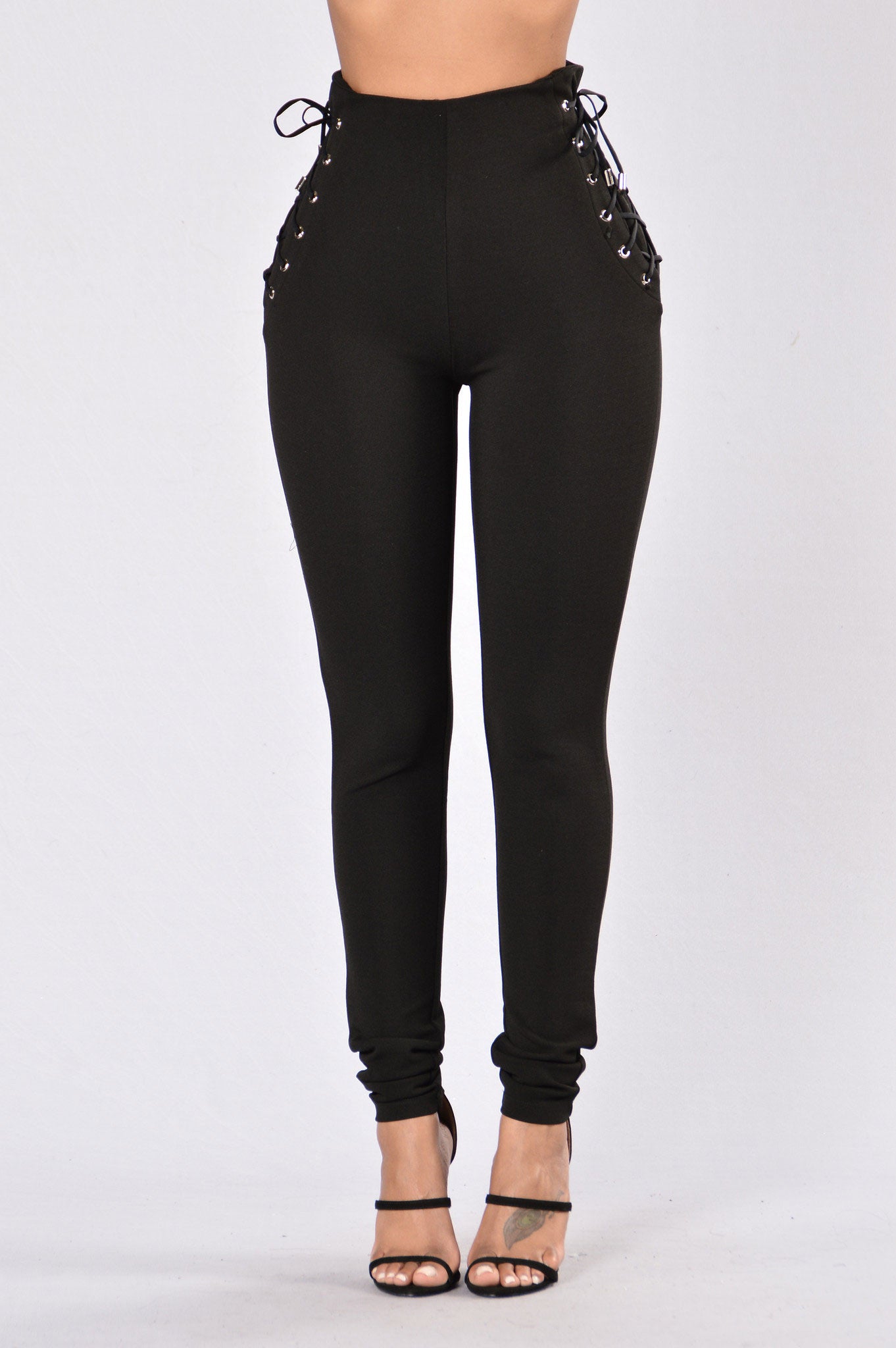 Turn And Pose Pants - Black