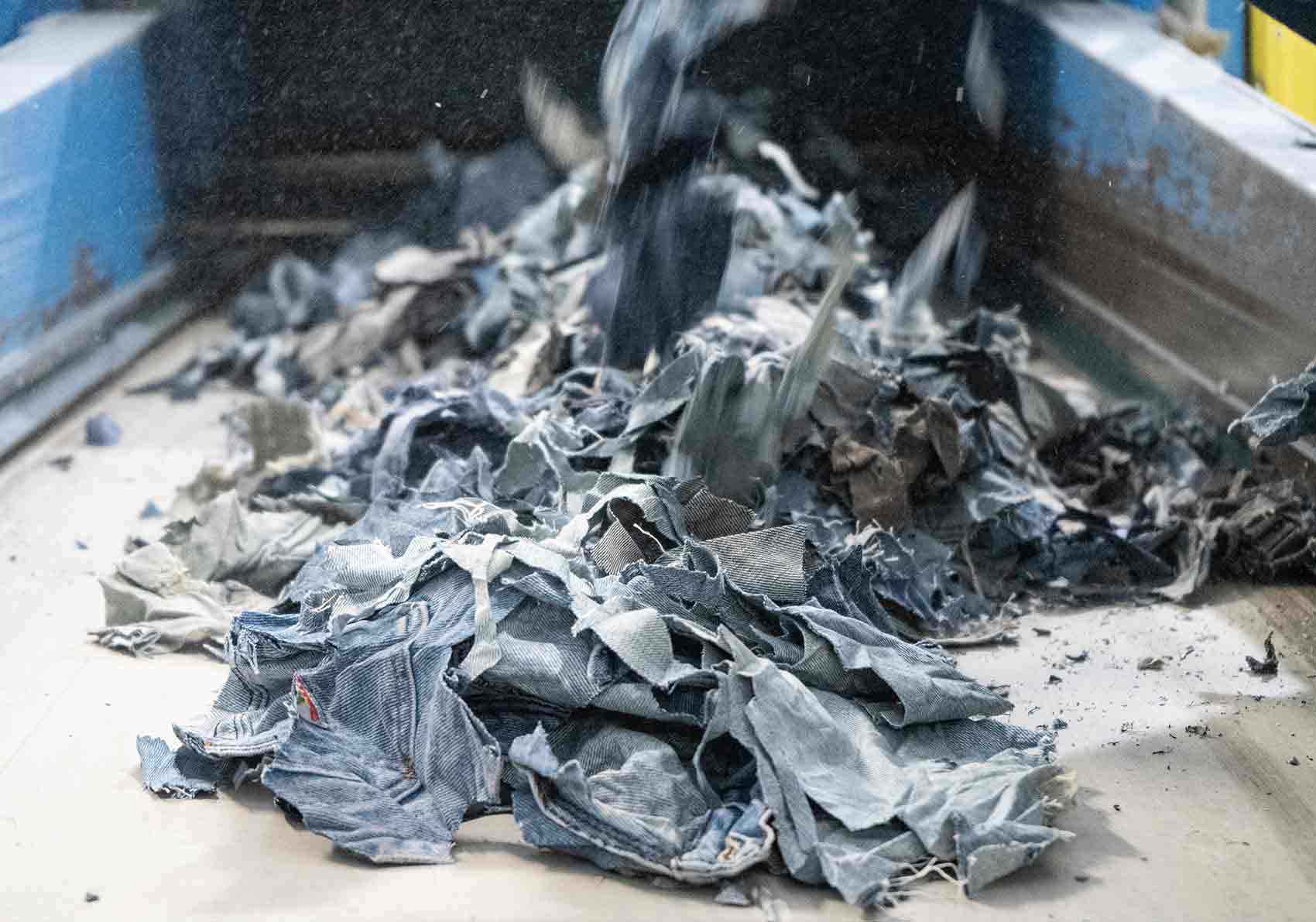 processus recyclage denim jeans recyclé