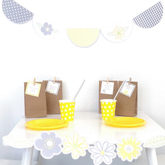 Daisy Chains Party Decor - The Printable Place