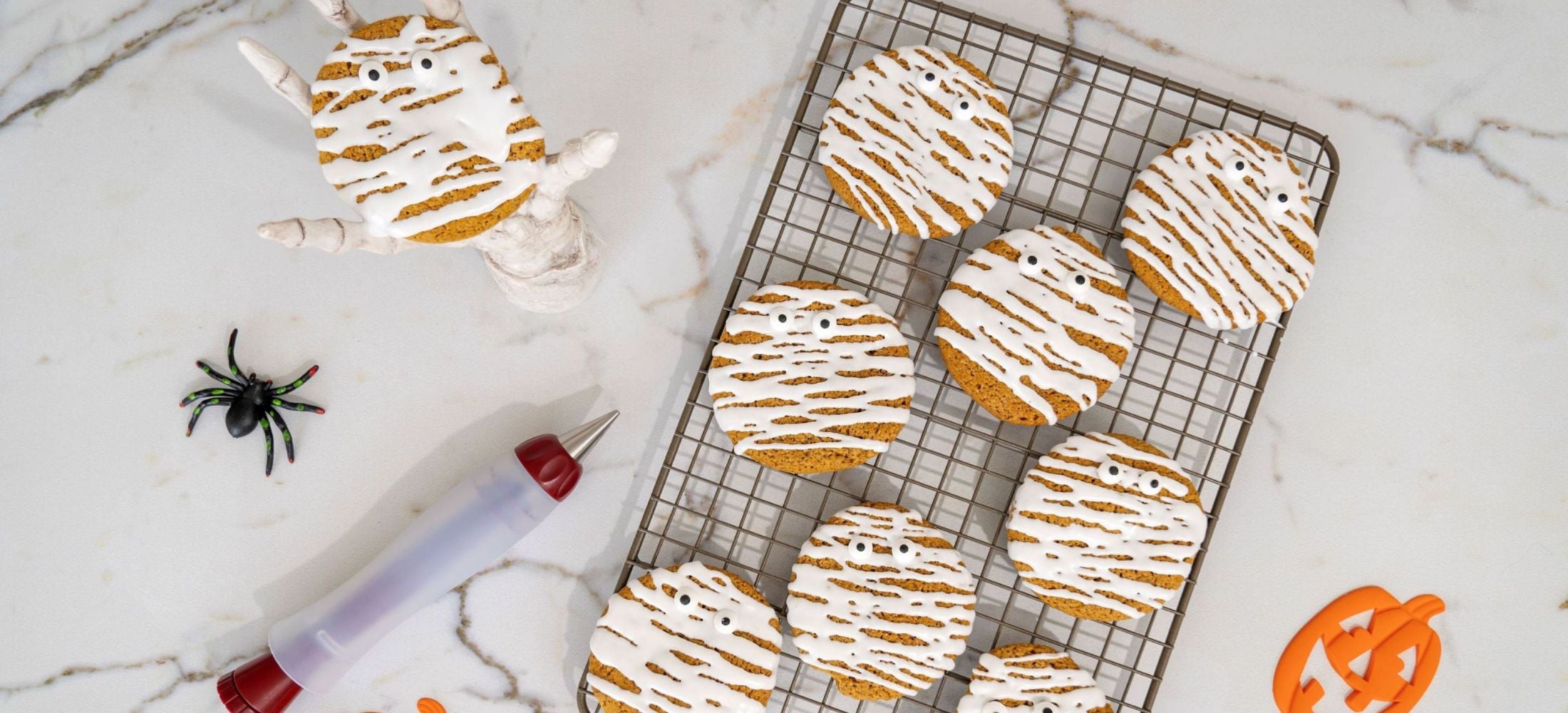 Pumpkin Spice Mummy Cookies